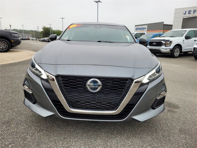 2022 Nissan Altima 2.0 SR