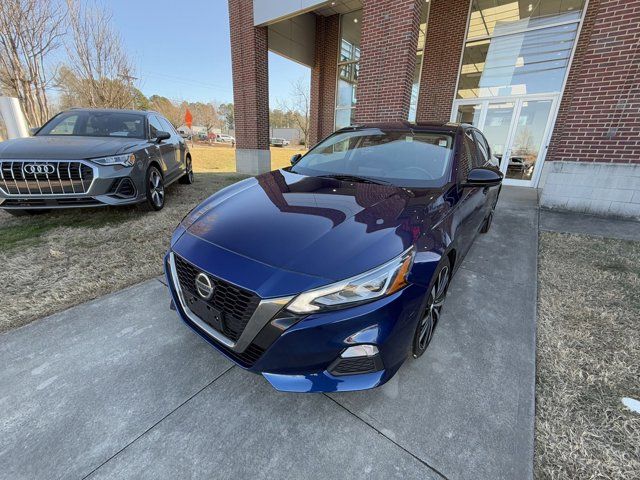 2022 Nissan Altima 2.0 SR