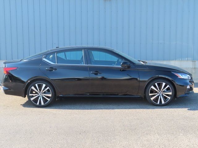 2022 Nissan Altima 2.0 SR