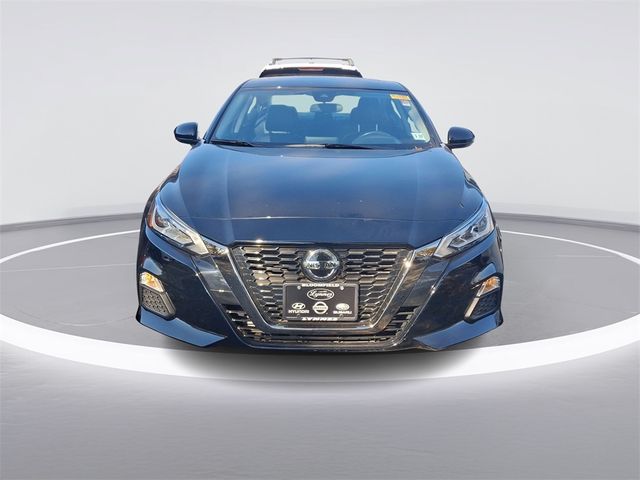 2022 Nissan Altima 2.0 SR