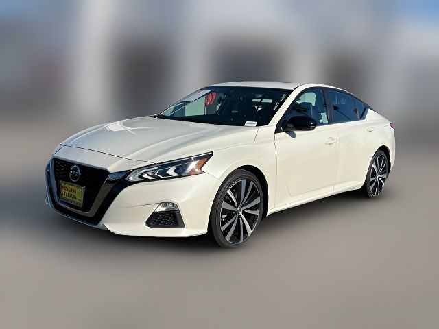 2022 Nissan Altima 2.0 SR