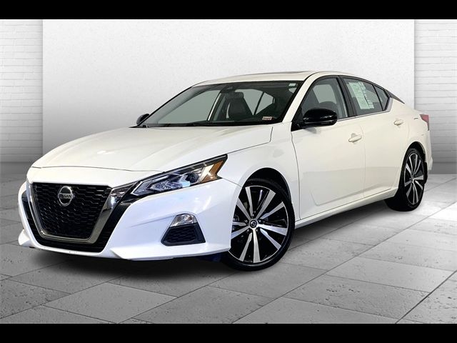 2022 Nissan Altima 2.0 SR