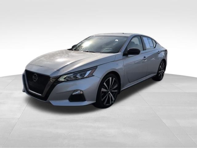 2022 Nissan Altima 2.0 SR