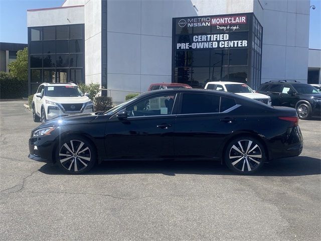 2022 Nissan Altima 2.0 SR