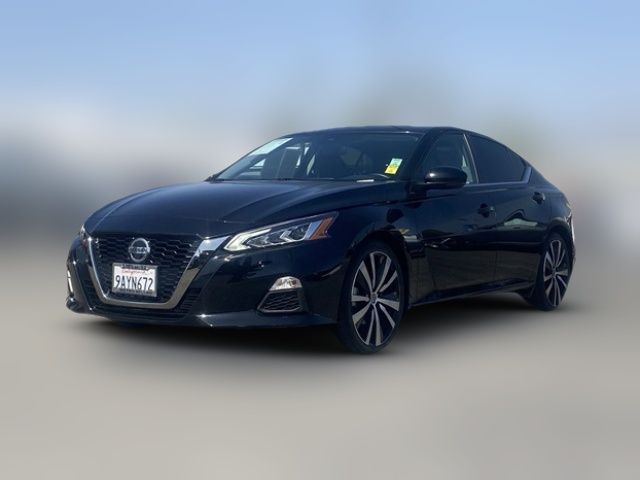 2022 Nissan Altima 2.0 SR