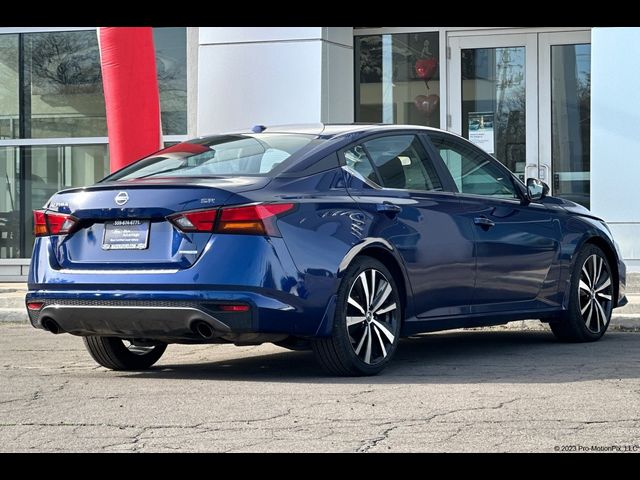 2022 Nissan Altima 2.0 SR