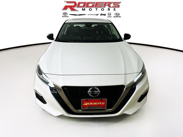 2022 Nissan Altima 2.0 SR