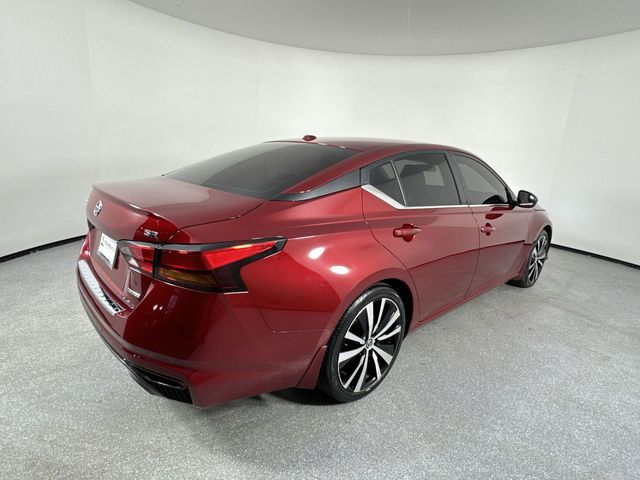 2022 Nissan Altima 2.0 SR