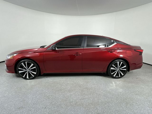 2022 Nissan Altima 2.0 SR