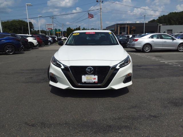 2022 Nissan Altima 2.0 SR