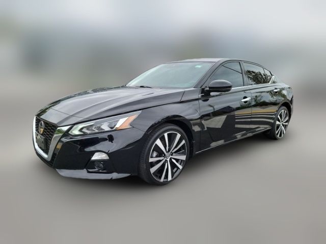 2022 Nissan Altima 2.5 Platinum