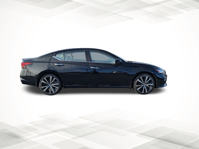 2022 Nissan Altima 2.5 Platinum