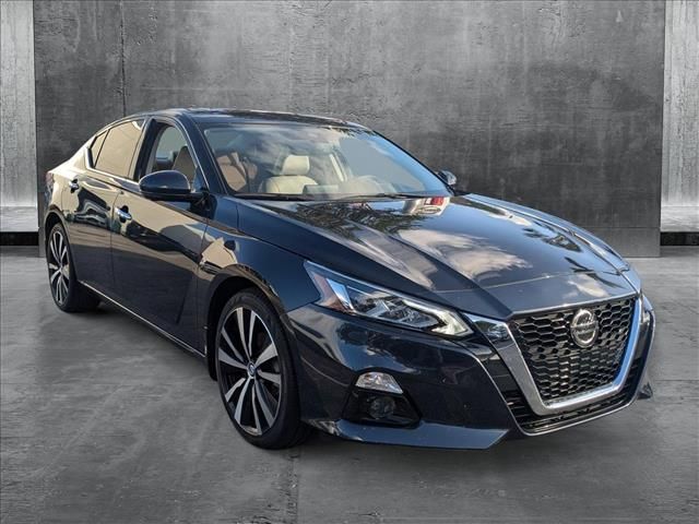 2022 Nissan Altima 2.5 Platinum