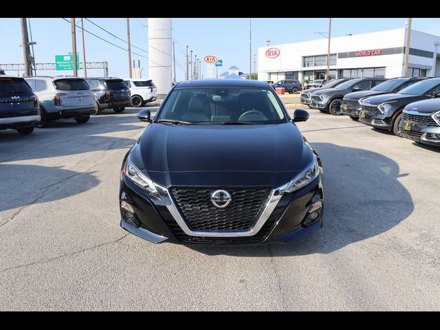 2022 Nissan Altima 2.5 Platinum