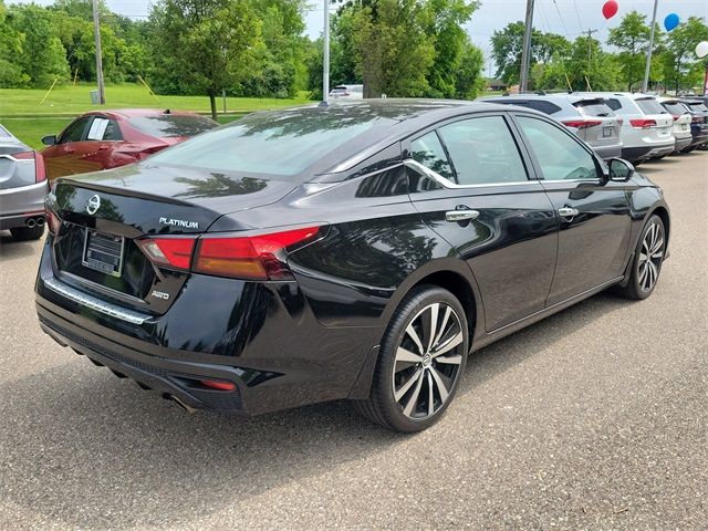 2022 Nissan Altima 2.5 Platinum