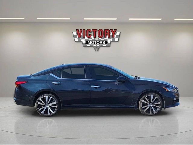 2022 Nissan Altima 2.5 Platinum