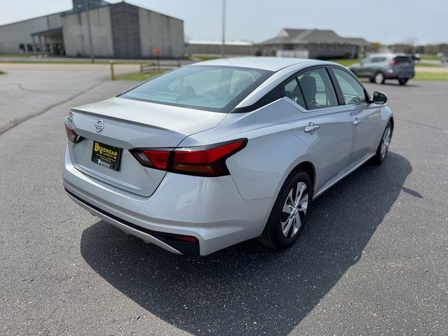 2022 Nissan Altima 2.5 S