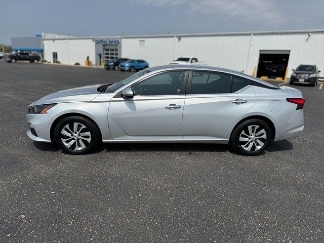 2022 Nissan Altima 2.5 S