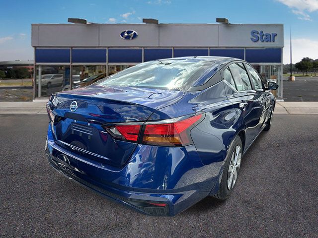 2022 Nissan Altima 2.5 S