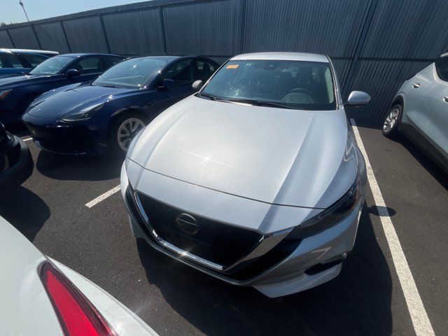 2022 Nissan Altima 2.5 S