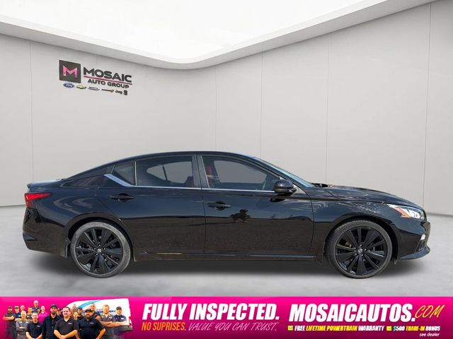 2022 Nissan Altima 2.5 SR
