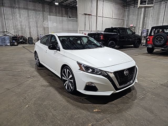 2022 Nissan Altima 2.5 SR