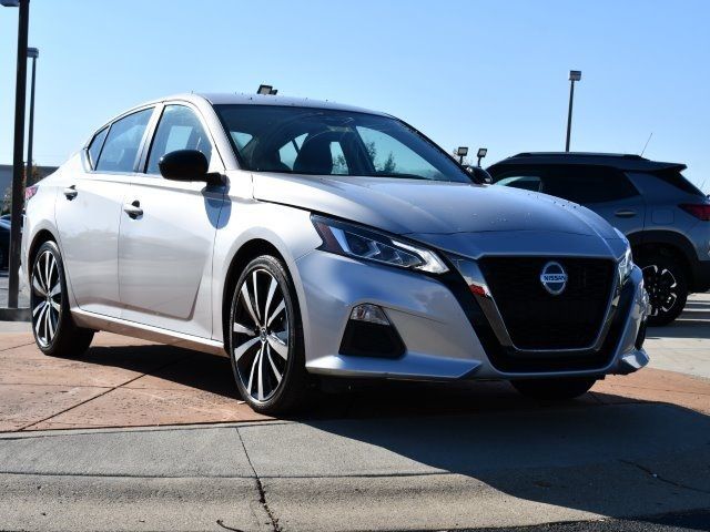 2022 Nissan Altima 2.5 SR