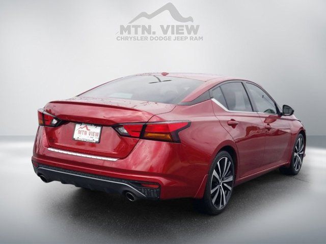 2022 Nissan Altima 2.5 SR