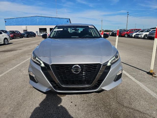 2022 Nissan Altima 2.5 SR