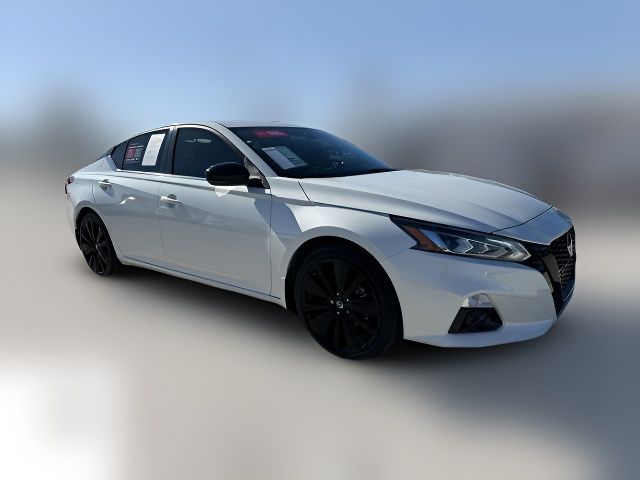 2022 Nissan Altima 2.5 SR