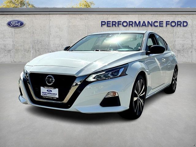 2022 Nissan Altima 2.5 SR