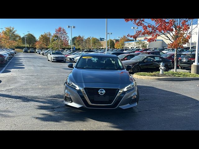 2022 Nissan Altima 2.5 SR