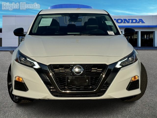 2022 Nissan Altima 2.5 SR