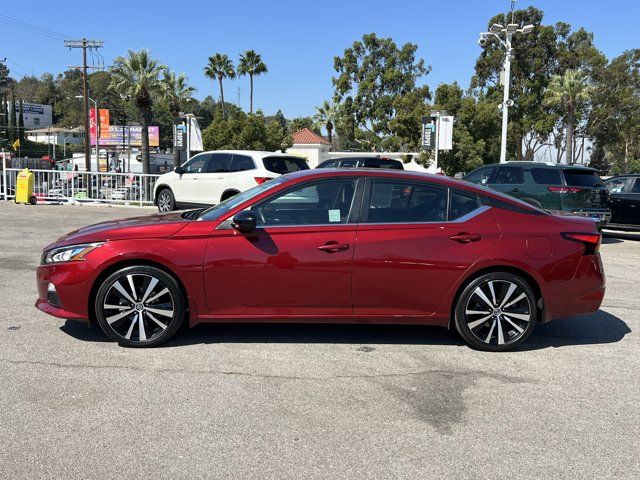 2022 Nissan Altima 2.5 SR