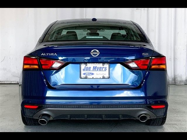 2022 Nissan Altima 2.5 SR