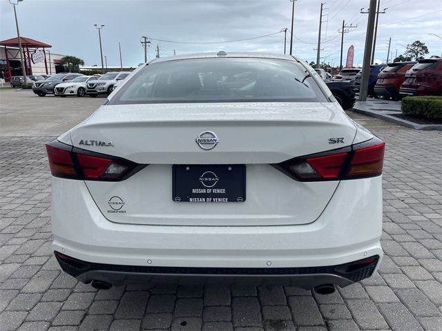 2022 Nissan Altima 2.5 SR