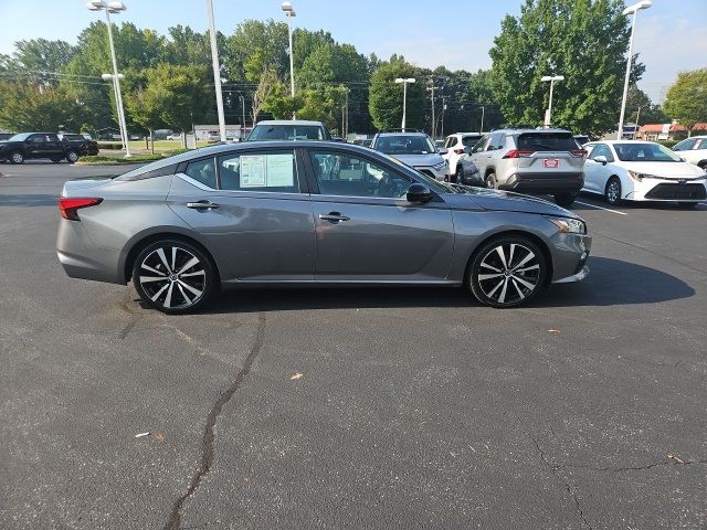 2022 Nissan Altima 2.5 SR