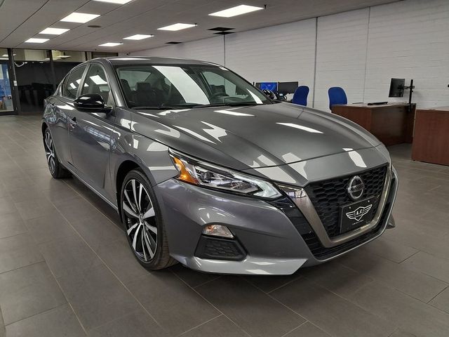 2022 Nissan Altima 2.5 SR