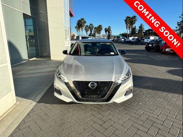 2022 Nissan Altima 2.5 SR