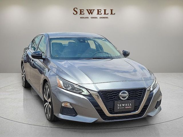 2022 Nissan Altima 2.5 SR