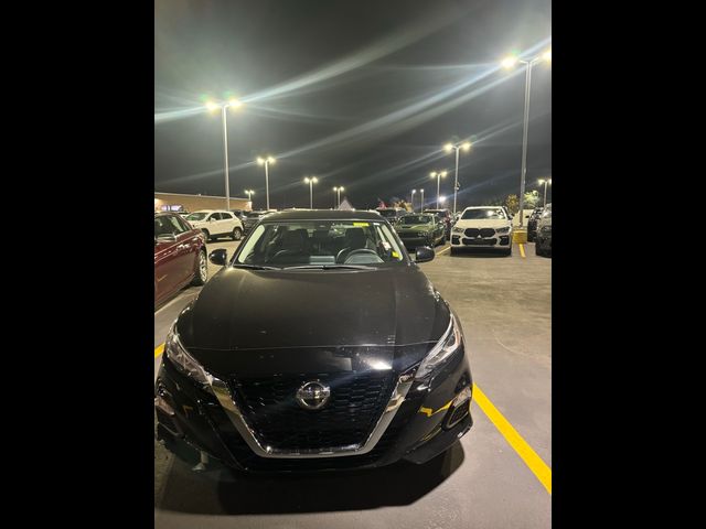 2022 Nissan Altima 2.5 SR