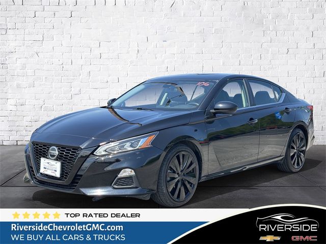 2022 Nissan Altima 2.5 SR