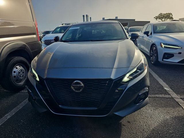 2022 Nissan Altima 2.5 SR