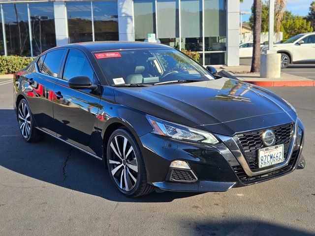 2022 Nissan Altima 2.5 SR