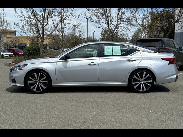 2022 Nissan Altima 2.5 SR