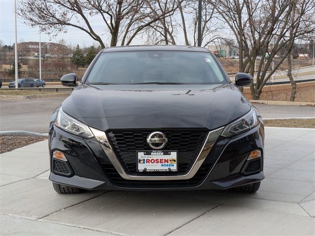 2022 Nissan Altima 2.5 SR