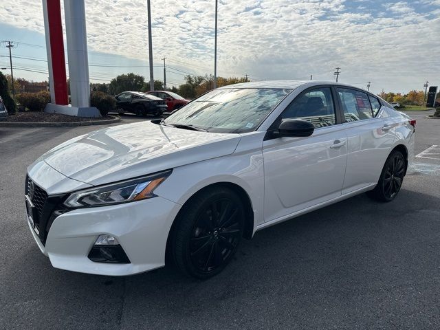 2022 Nissan Altima 2.5 SR