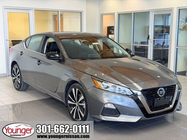 2022 Nissan Altima 2.5 SR