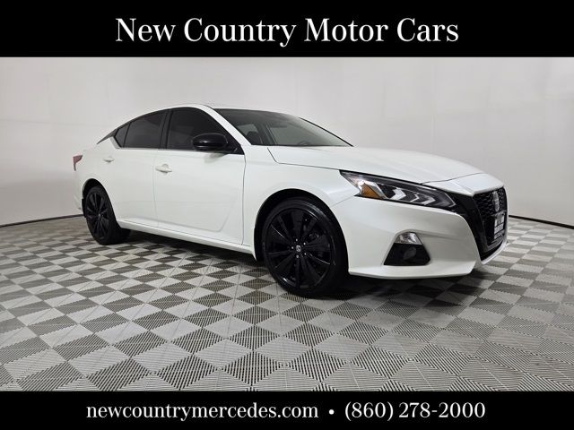 2022 Nissan Altima 2.5 SR
