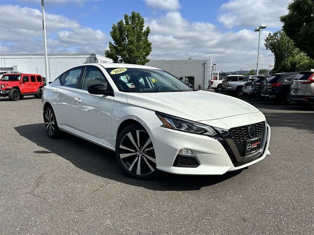 2022 Nissan Altima 2.5 SR